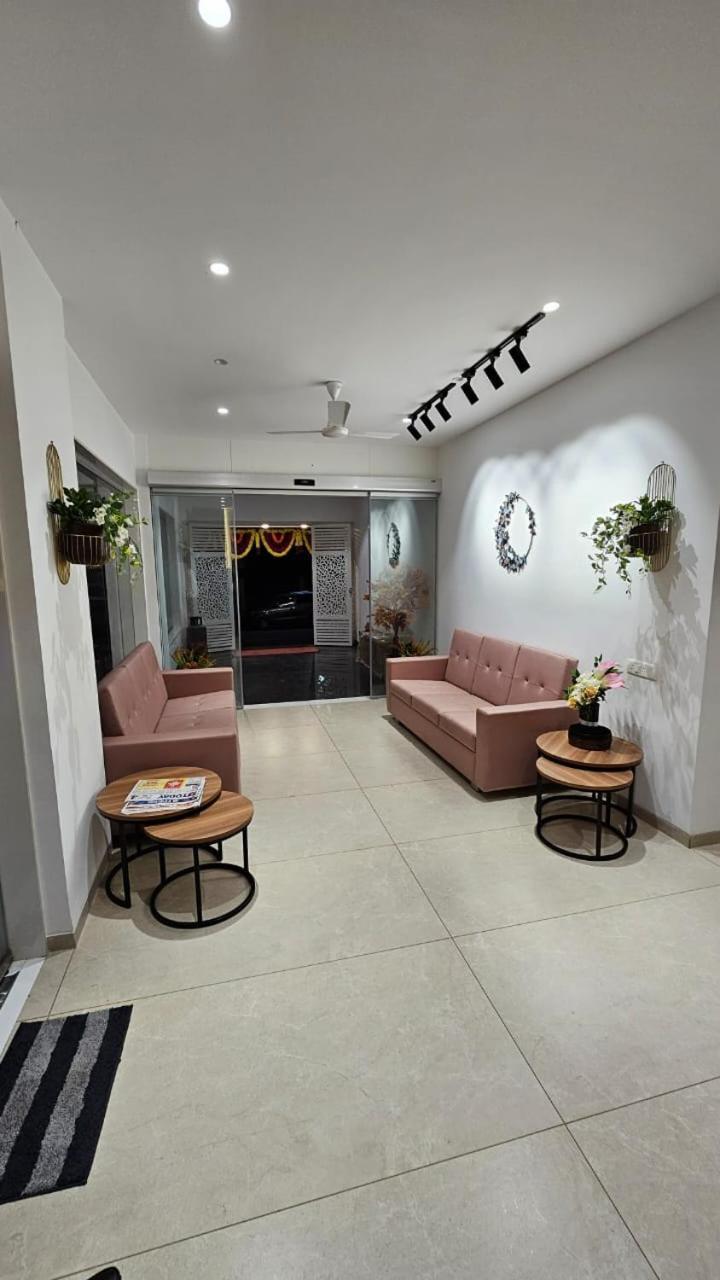 סולאפור Hotel Veesons Executive מראה חיצוני תמונה