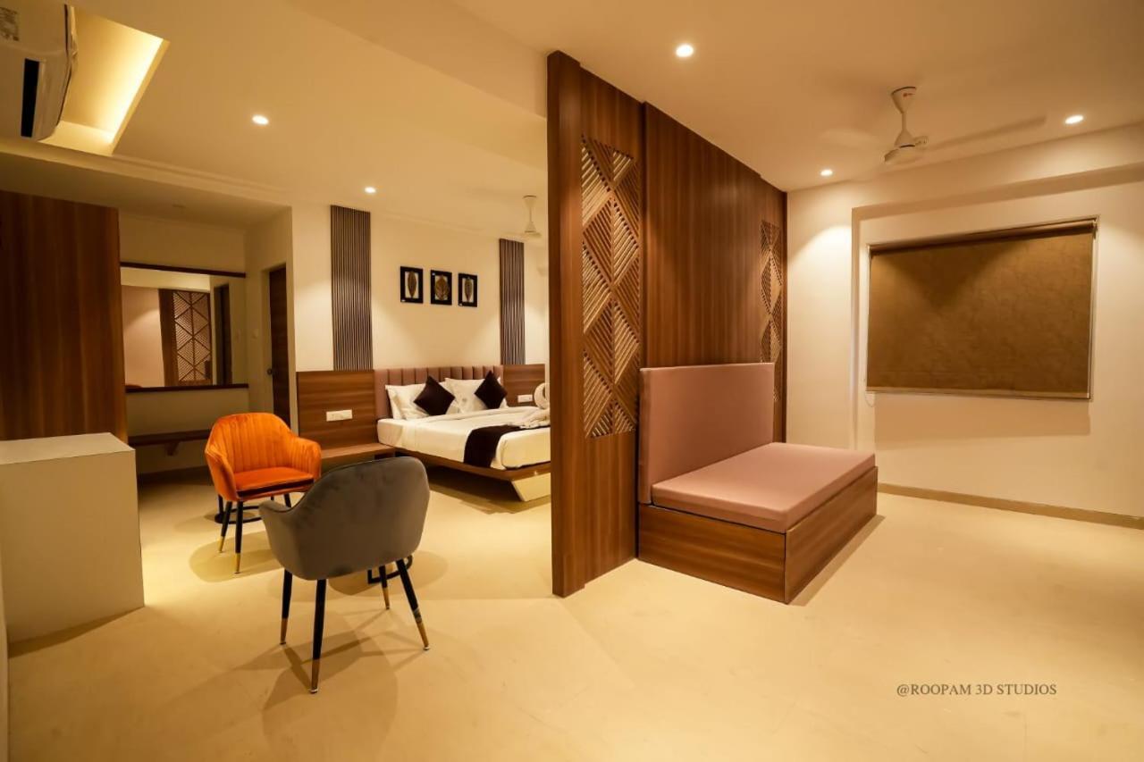 סולאפור Hotel Veesons Executive מראה חיצוני תמונה