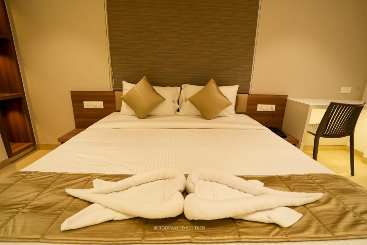 סולאפור Hotel Veesons Executive מראה חיצוני תמונה