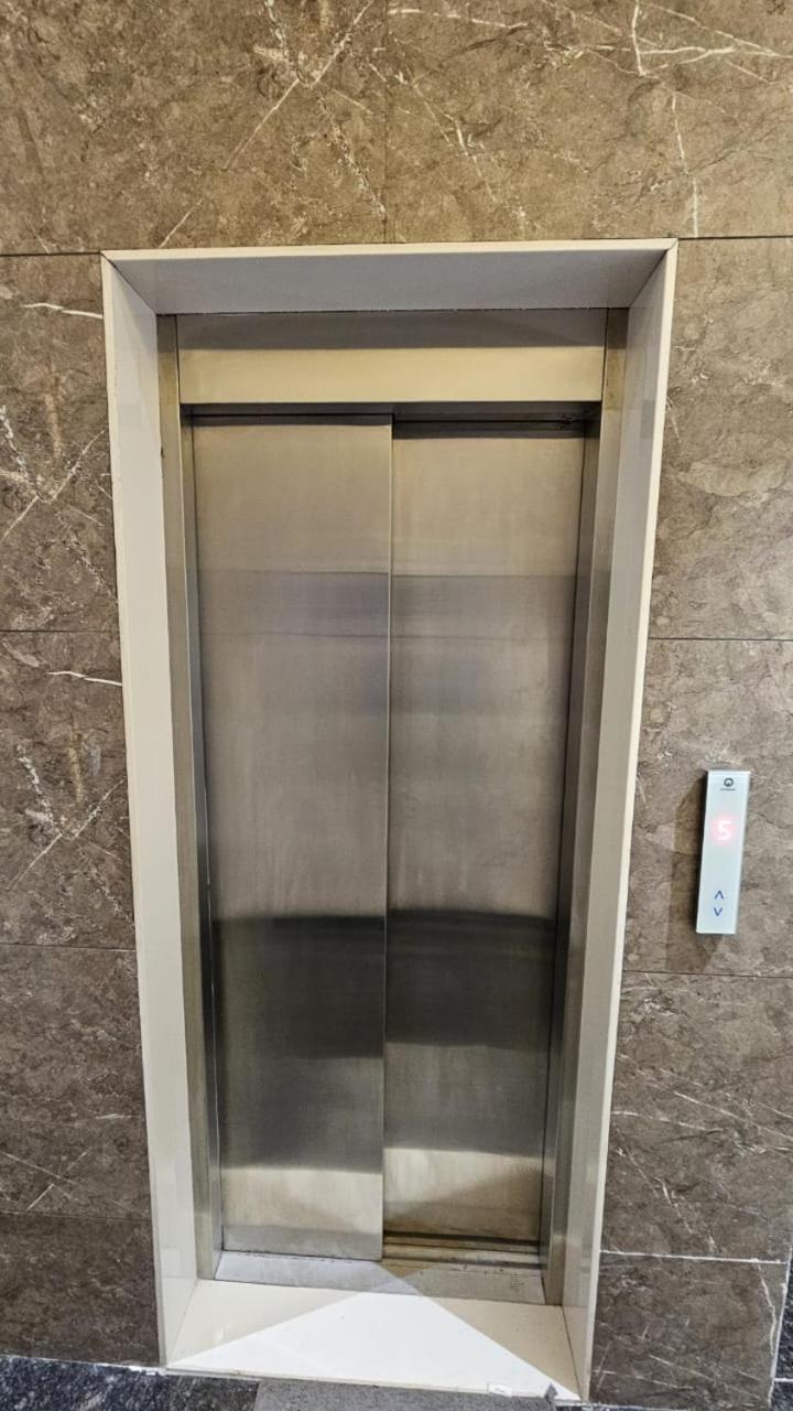 סולאפור Hotel Veesons Executive מראה חיצוני תמונה